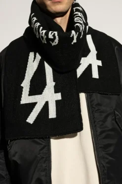 44 Label Group CZARNY Szal z logo