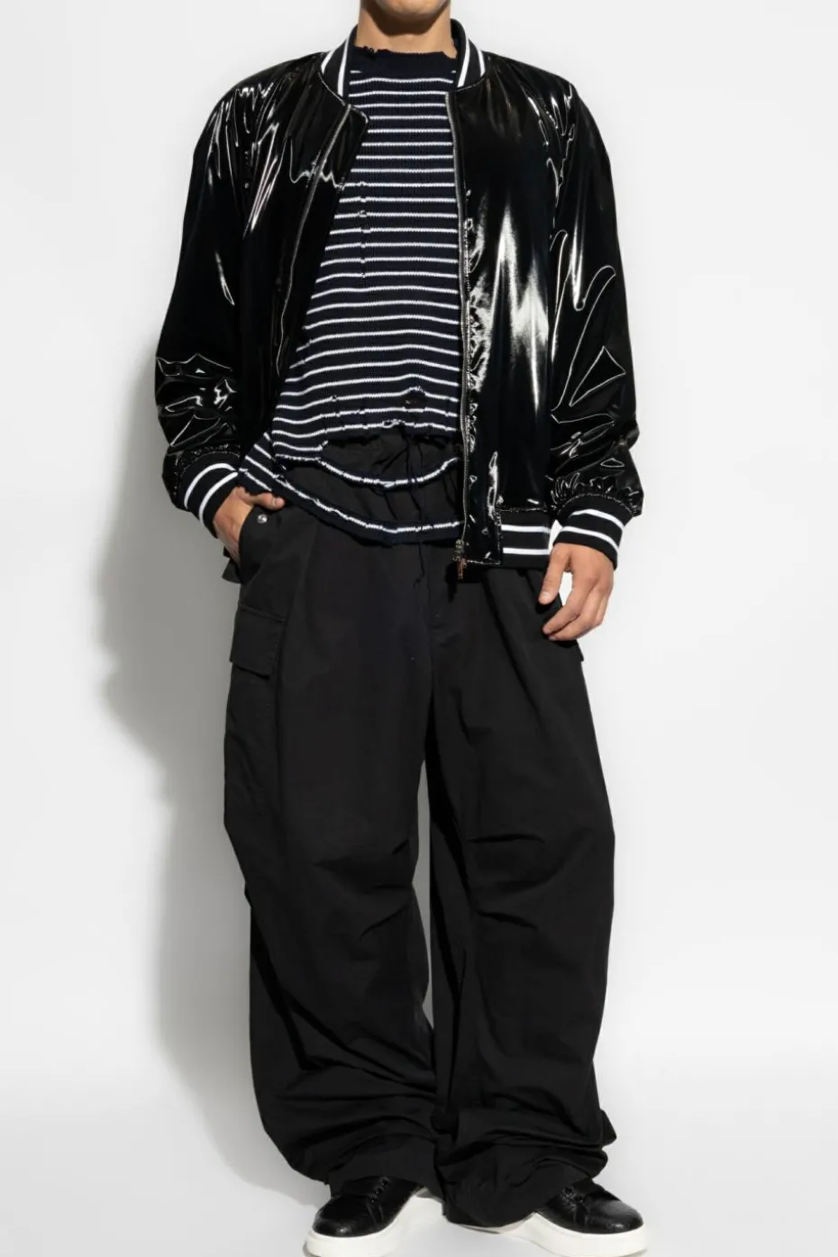 Alexander McQueen CZARNY Spodnie typu `cargo`