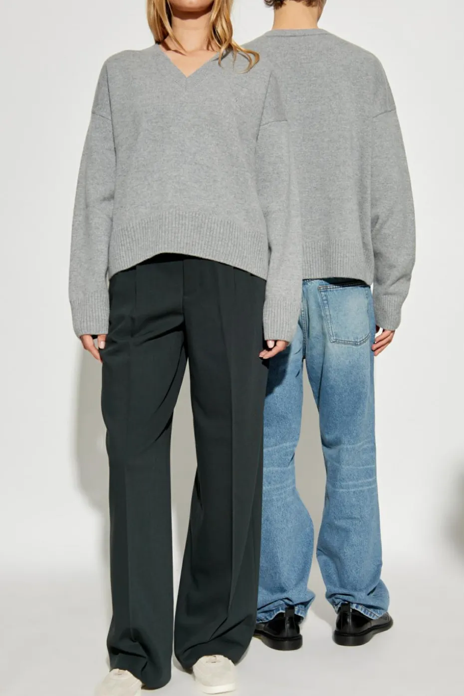 Ami Alexandre Mattiussi SZARY Sweter z logo