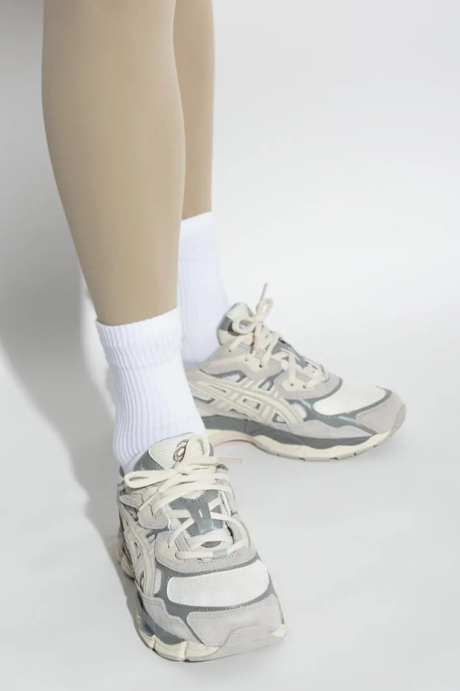 ASICS SZARY Buty sportowe `GEL-NYC`