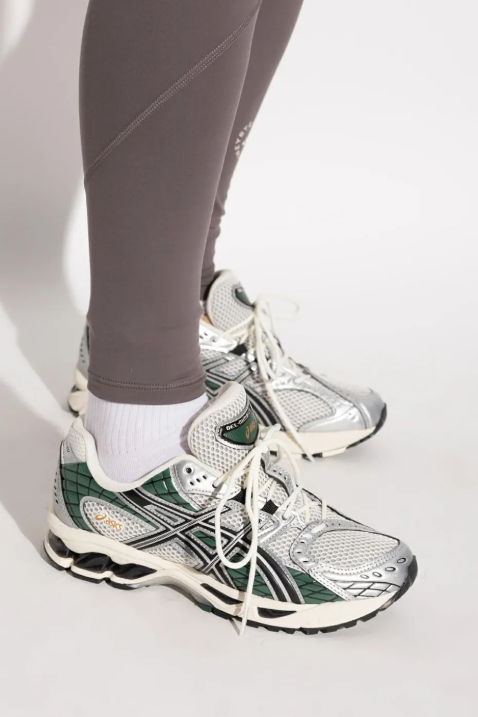 ASICS ZIELONY Buty sportowe ‘GEL-NIMBUS 10.1’