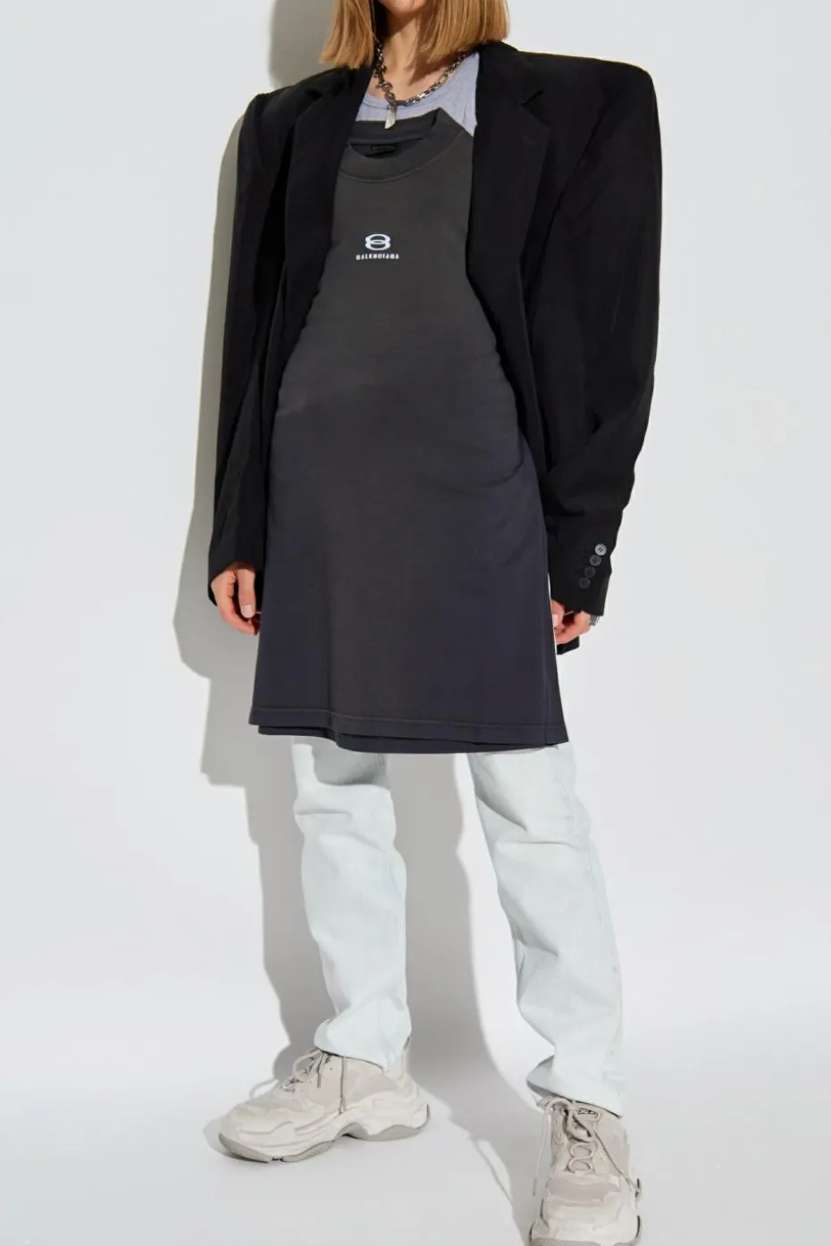 Balenciaga jasnoniebieski Jeansy z efektem `vintage`