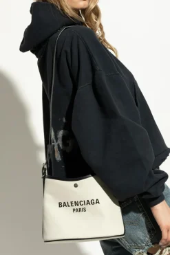 Balenciaga kremowy Torba na ramię `Biarritz`