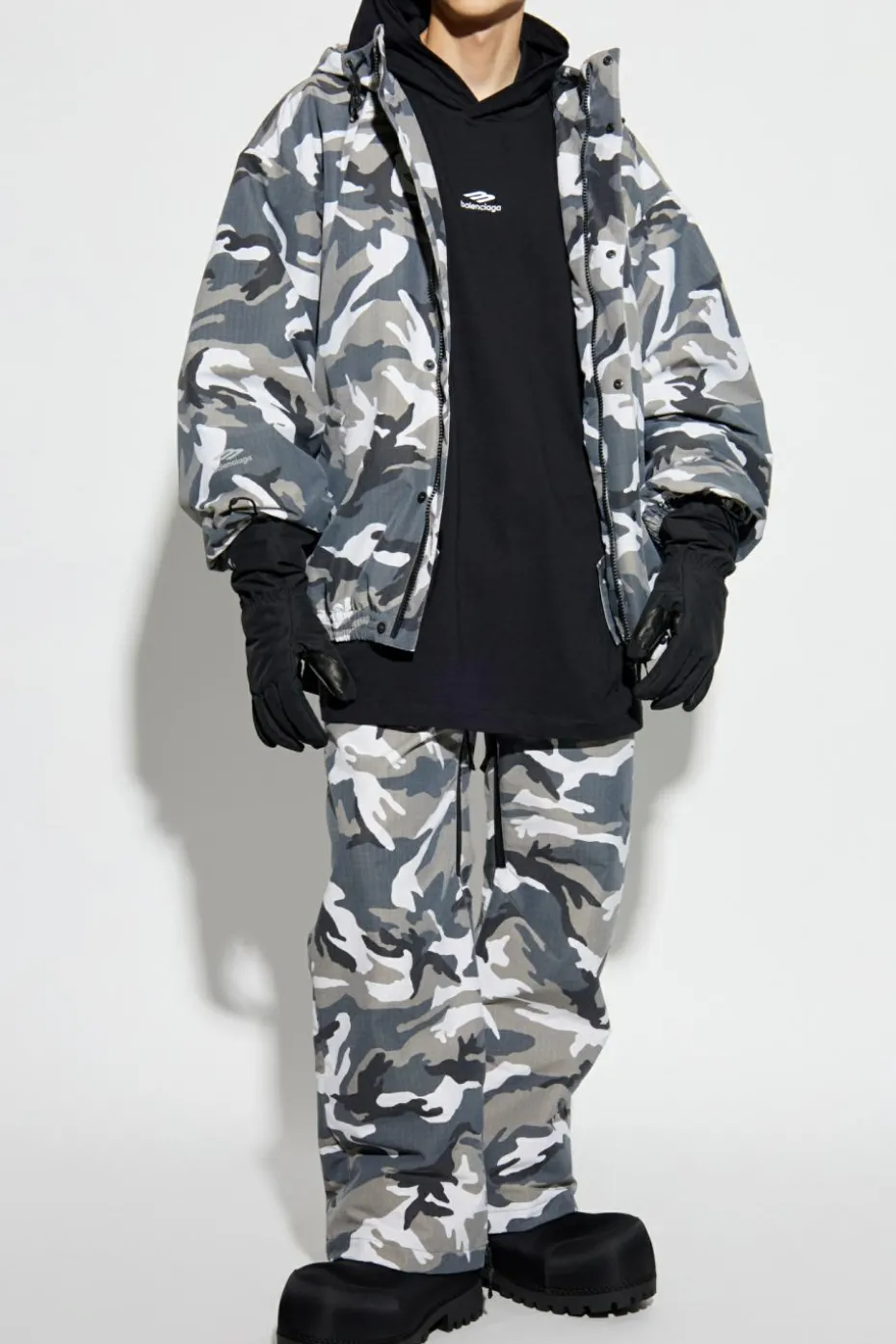 Balenciaga SZARY Ocieplana kurtka z kolekcji `Skiwear`