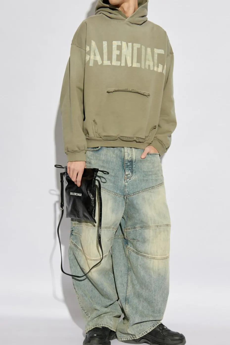 Balenciaga ZIELONY Bluza z efektem `vintage`
