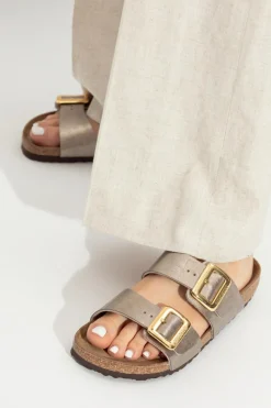 Birkenstock ZŁOTY Klapki `Sydney Cushion Buckle`