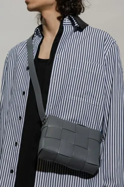Bottega Veneta NIEBIESKI Torba na ramię ‘Cassette Camera’