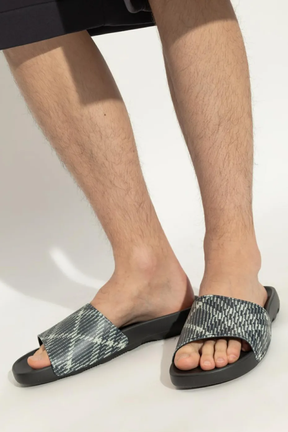 Burberry CZARNY Klapki `Dive`