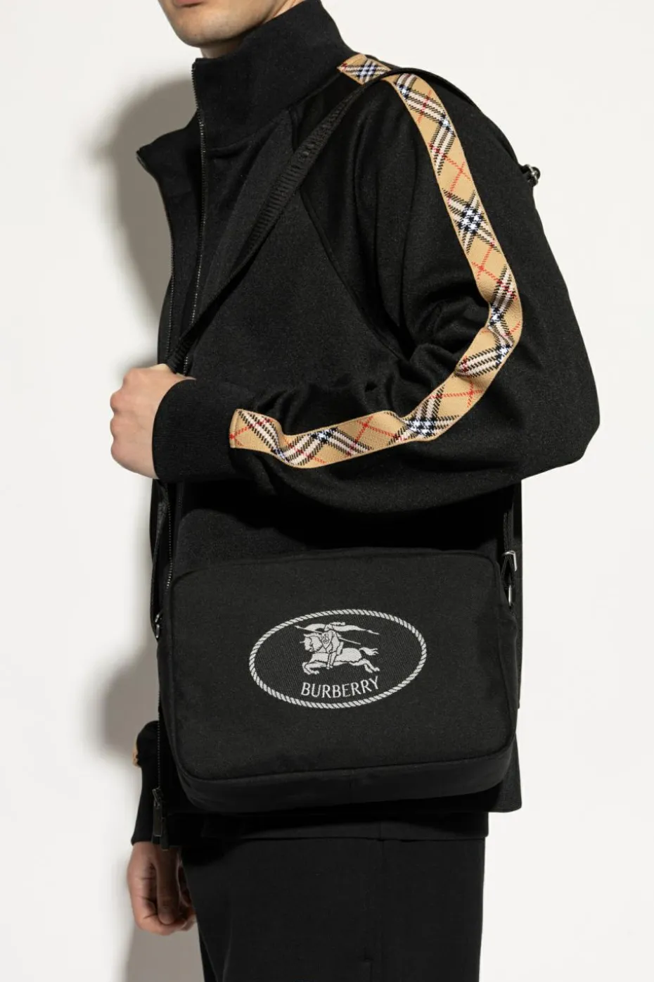 Burberry CZARNY Torba na ramię `Orkney`