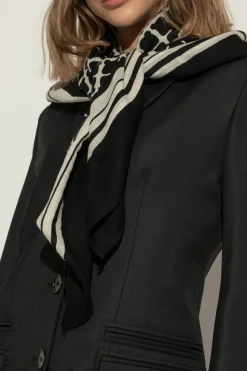 By Malene Birger CZARNY Wełniana chusta