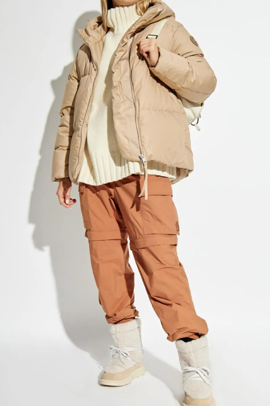 Canada Goose beżowy Kurtka puchowa `Garnet`