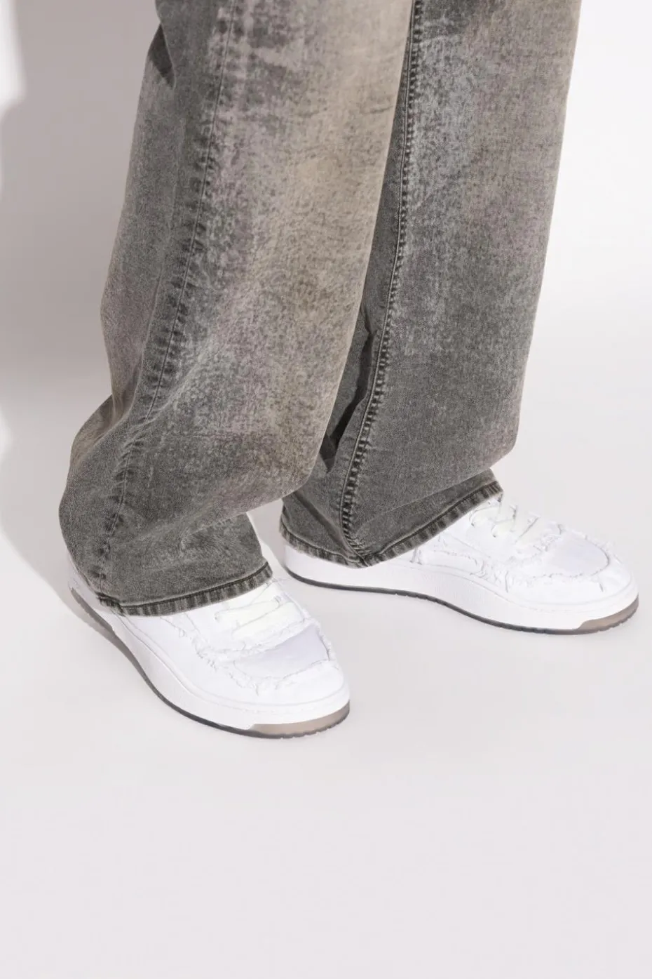 Diesel BIAŁY Buty sportowe `S-TRACKER-D LOW`