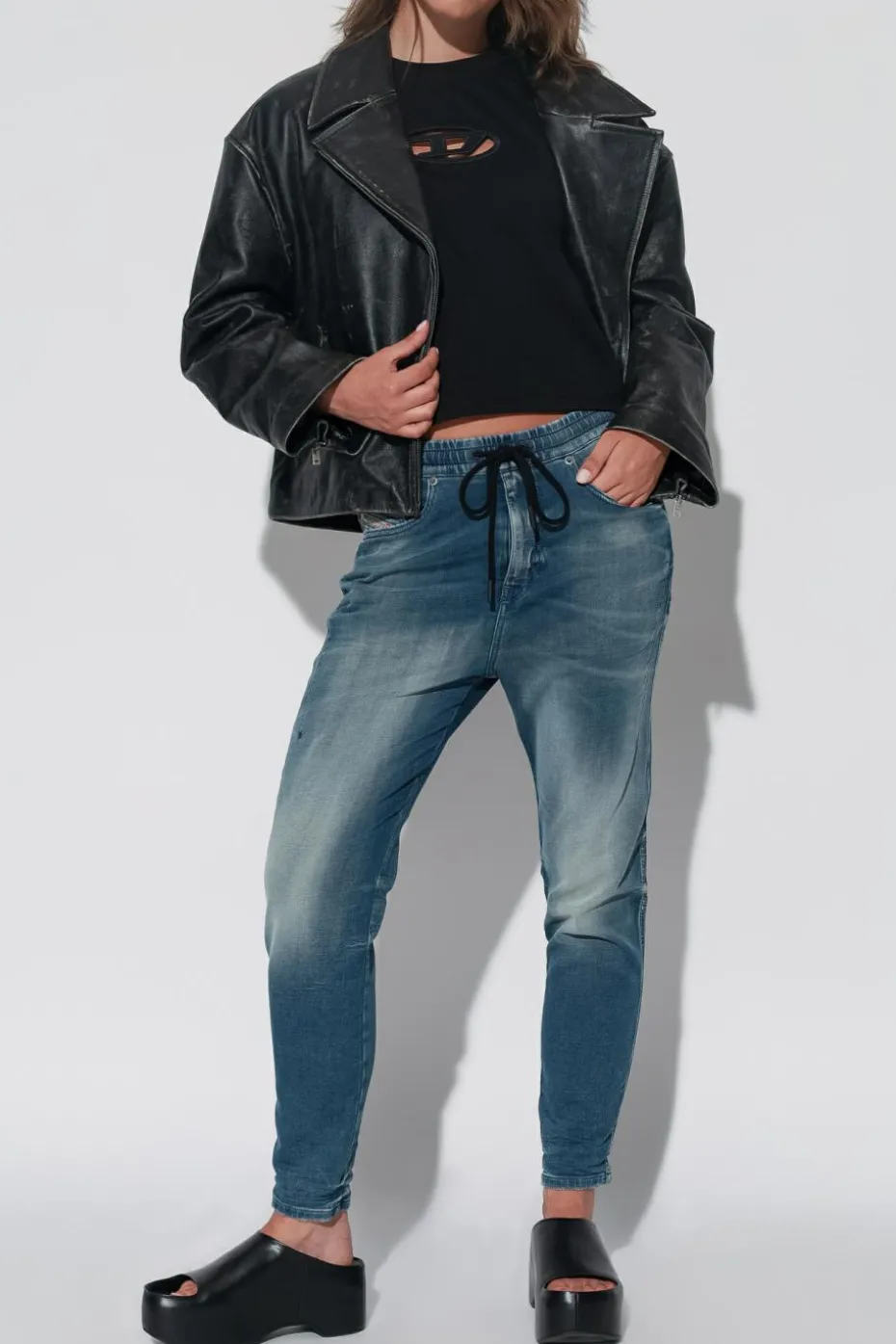 Diesel CZARNY Top z logo ‘T-BUXT-CROP-OD’