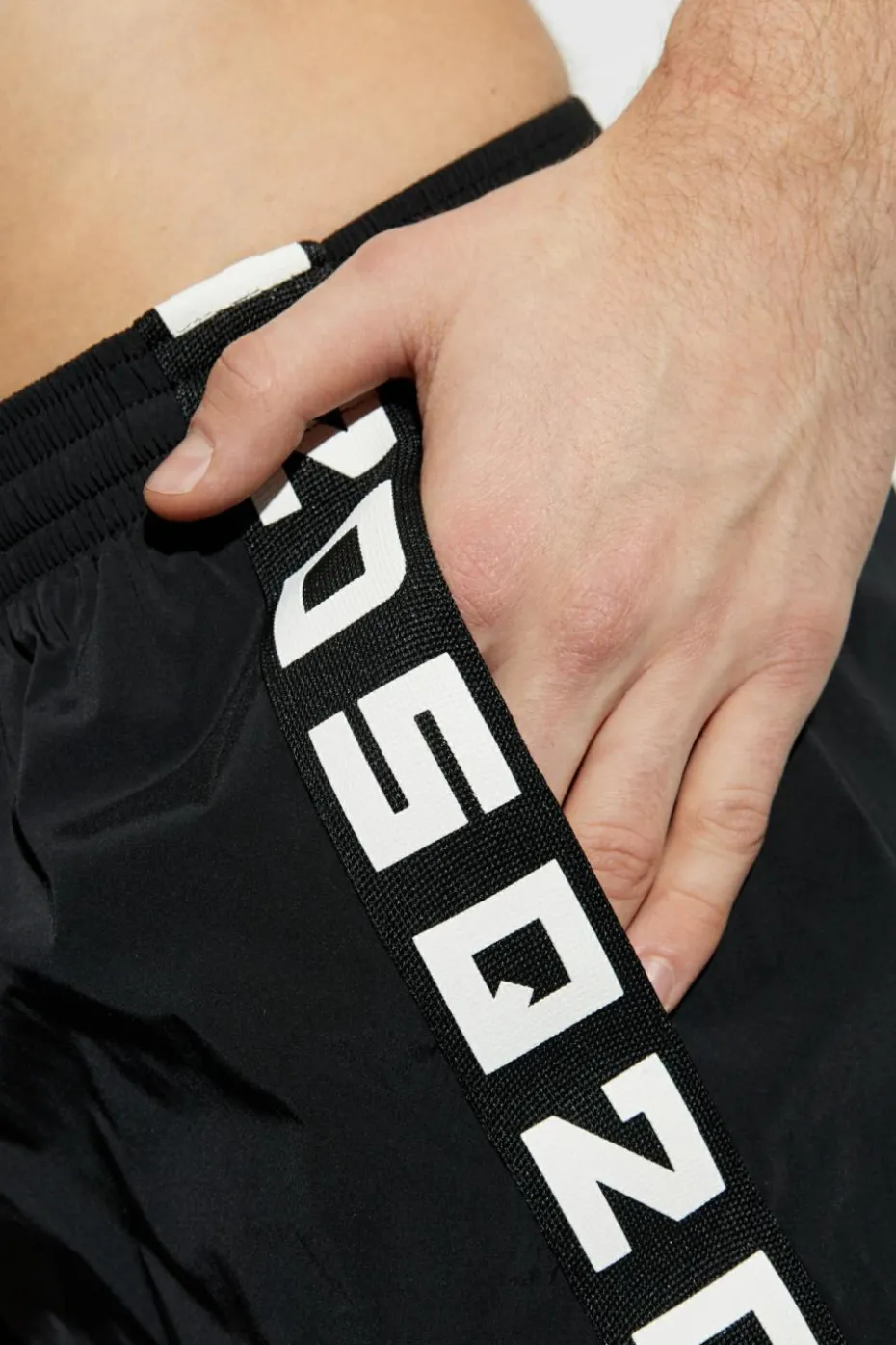 Dsquared2 CZARNY Szorty kąpielowe z logo