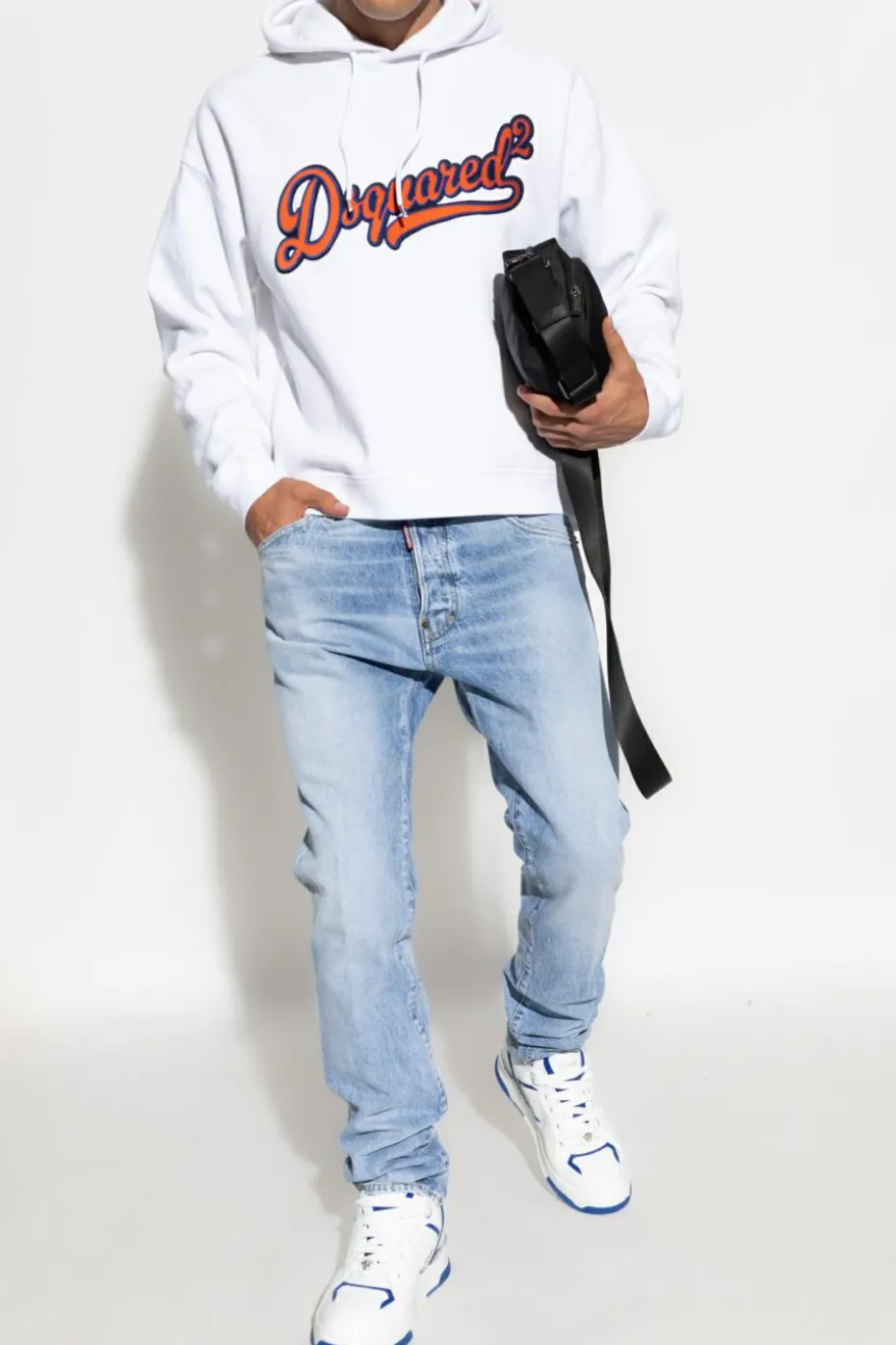 Dsquared2 jasnoniebieski Jeansy `Cool Guy`