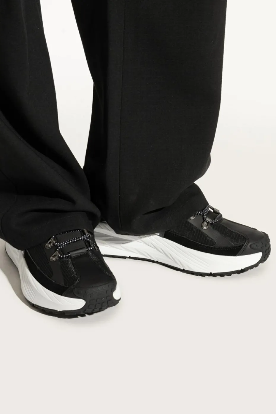EA7 Emporio Armani CZARNY Buty sportowe z logo