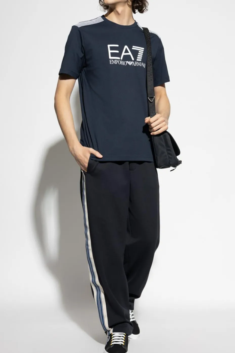 EA7 Emporio Armani GRANATOWY T-shirt z kolekcji `Sustainability`