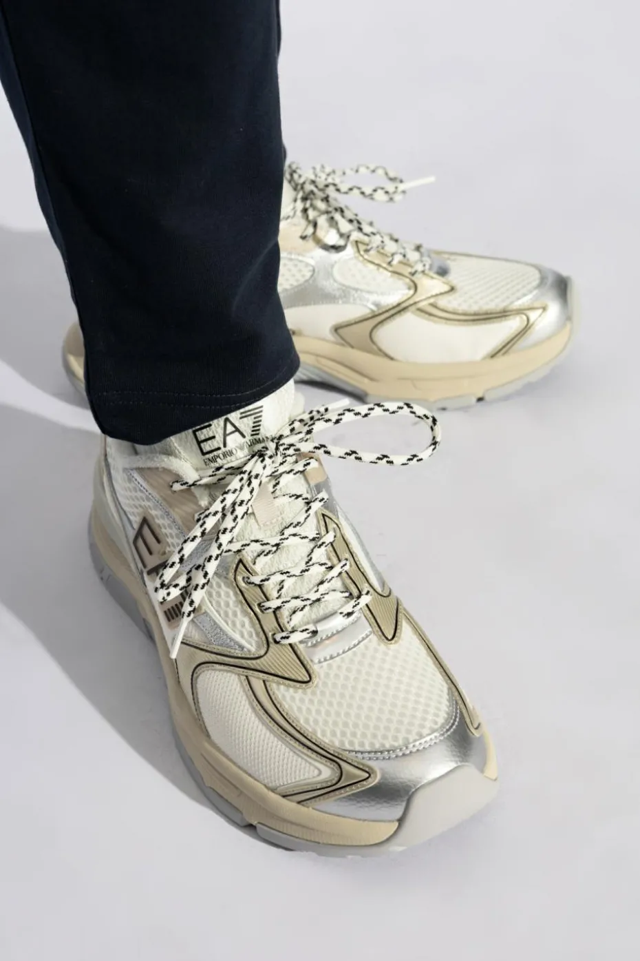EA7 Emporio Armani kremowy Buty sportowe