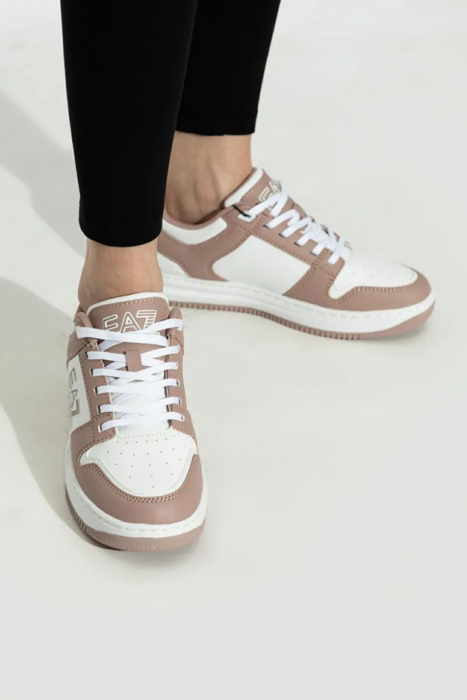EA7 Emporio Armani RÓŻOWY Buty sportowe z eco skóry