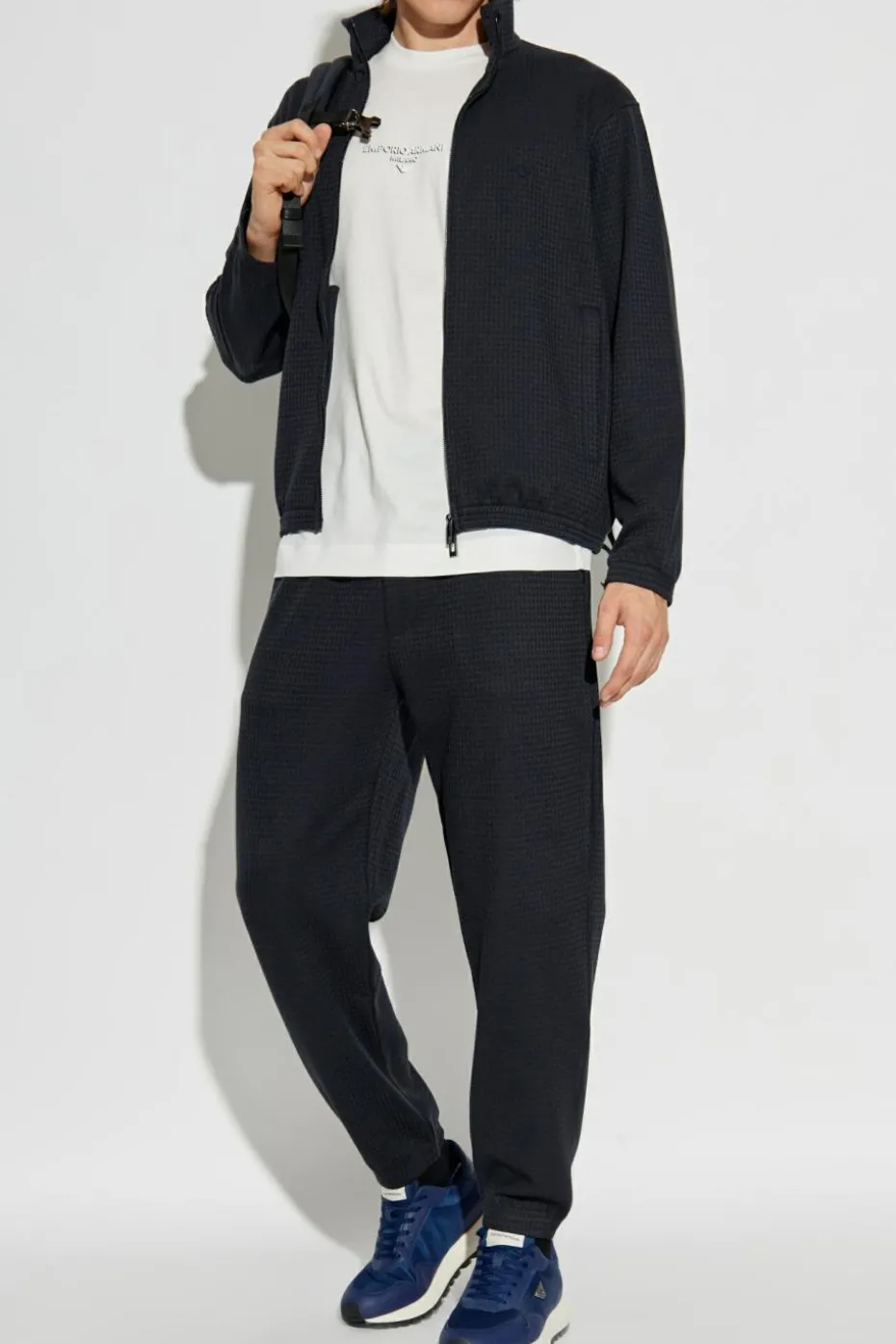 Emporio Armani GRANATOWY Spodnie dresowe