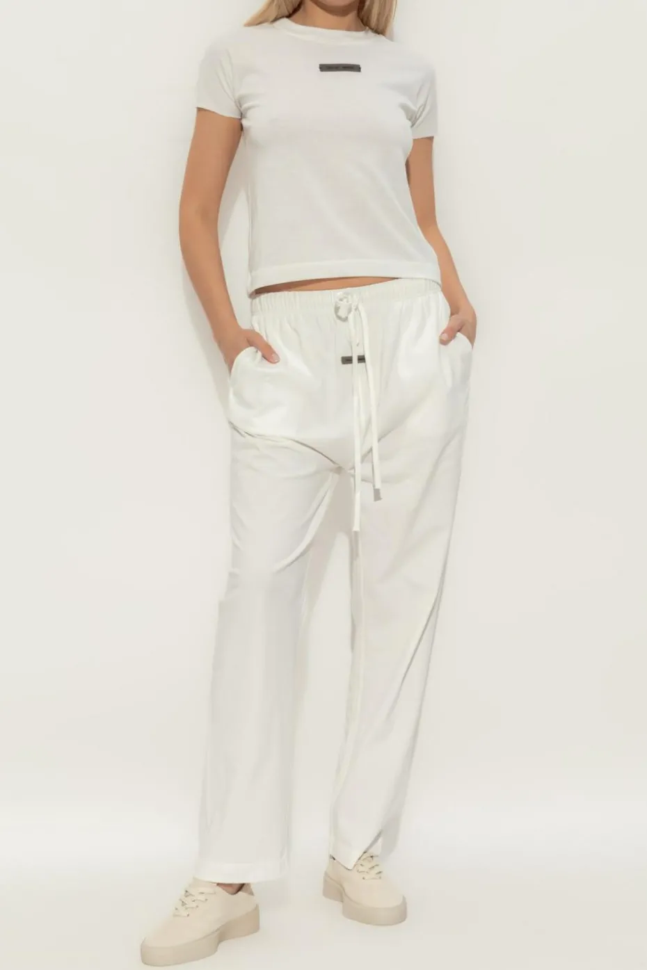 Fear Of God Essentials BIAŁY T-shirt z logo