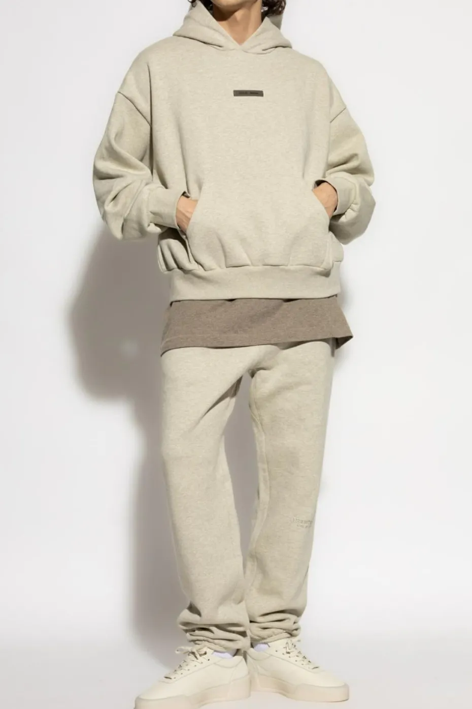 Fear Of God Essentials kremowy Bluza z logo