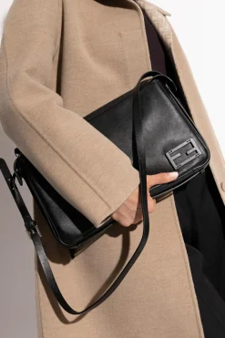 Fendi CZARNY Skórzana torba na ramię ‘Smiply Fendi Medium’