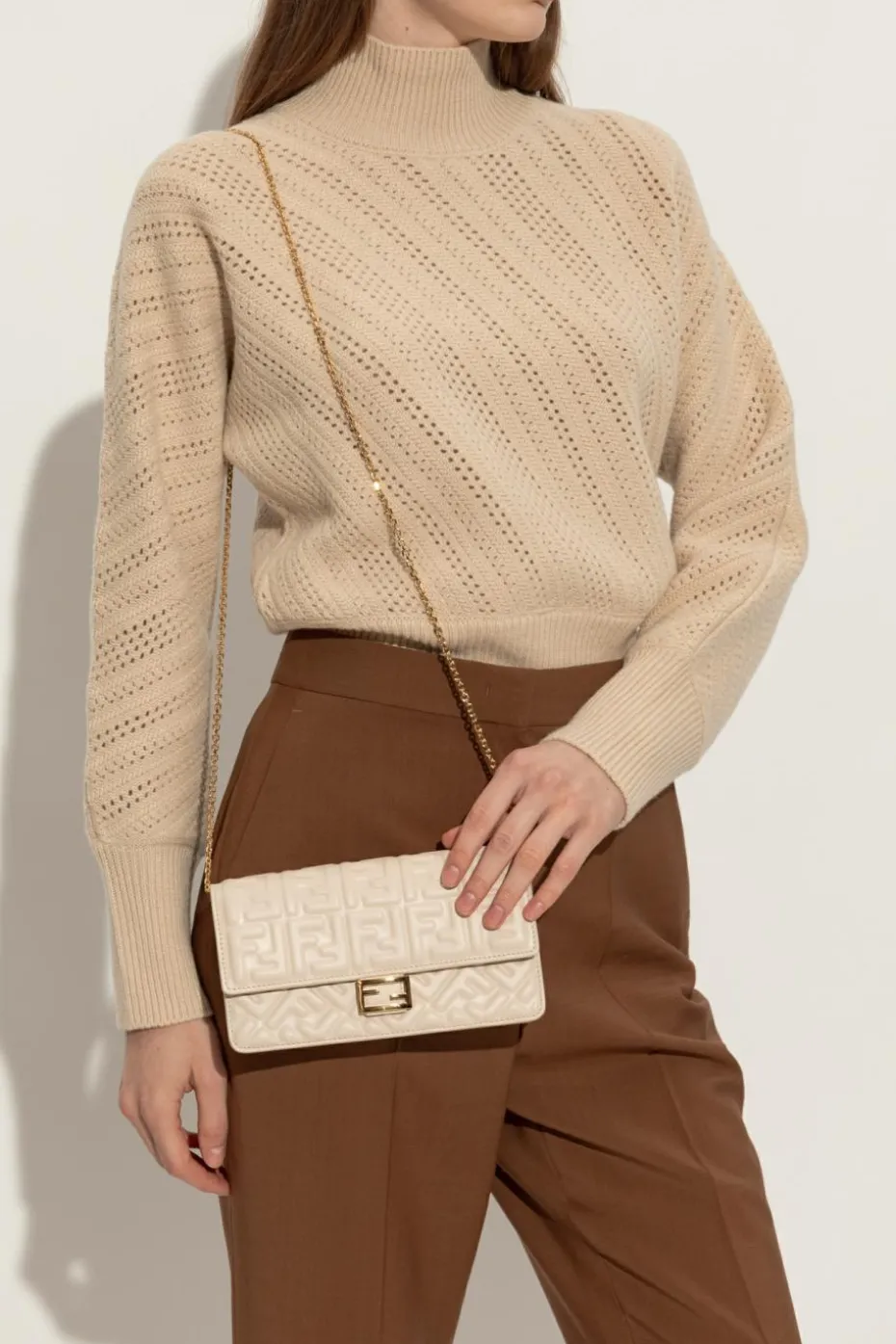 Fendi kremowy Portfel na pasku `Baguette`