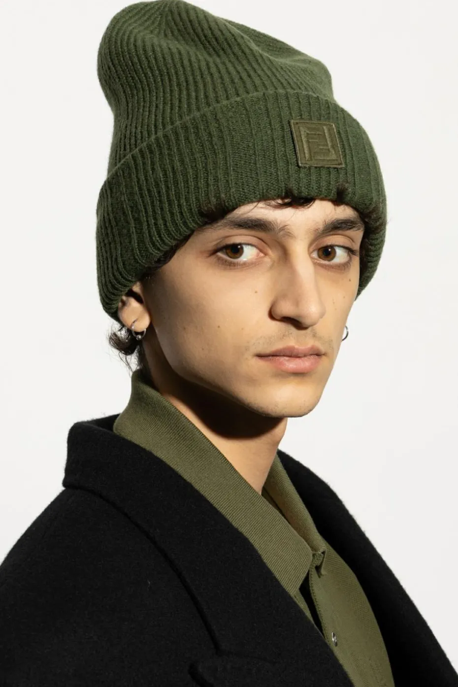 Fendi ZIELONY Wełniana czapka z naszywką z logo