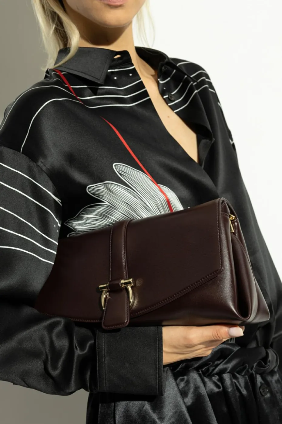 FERRAGAMO BORDO Skórzana torba na ramię