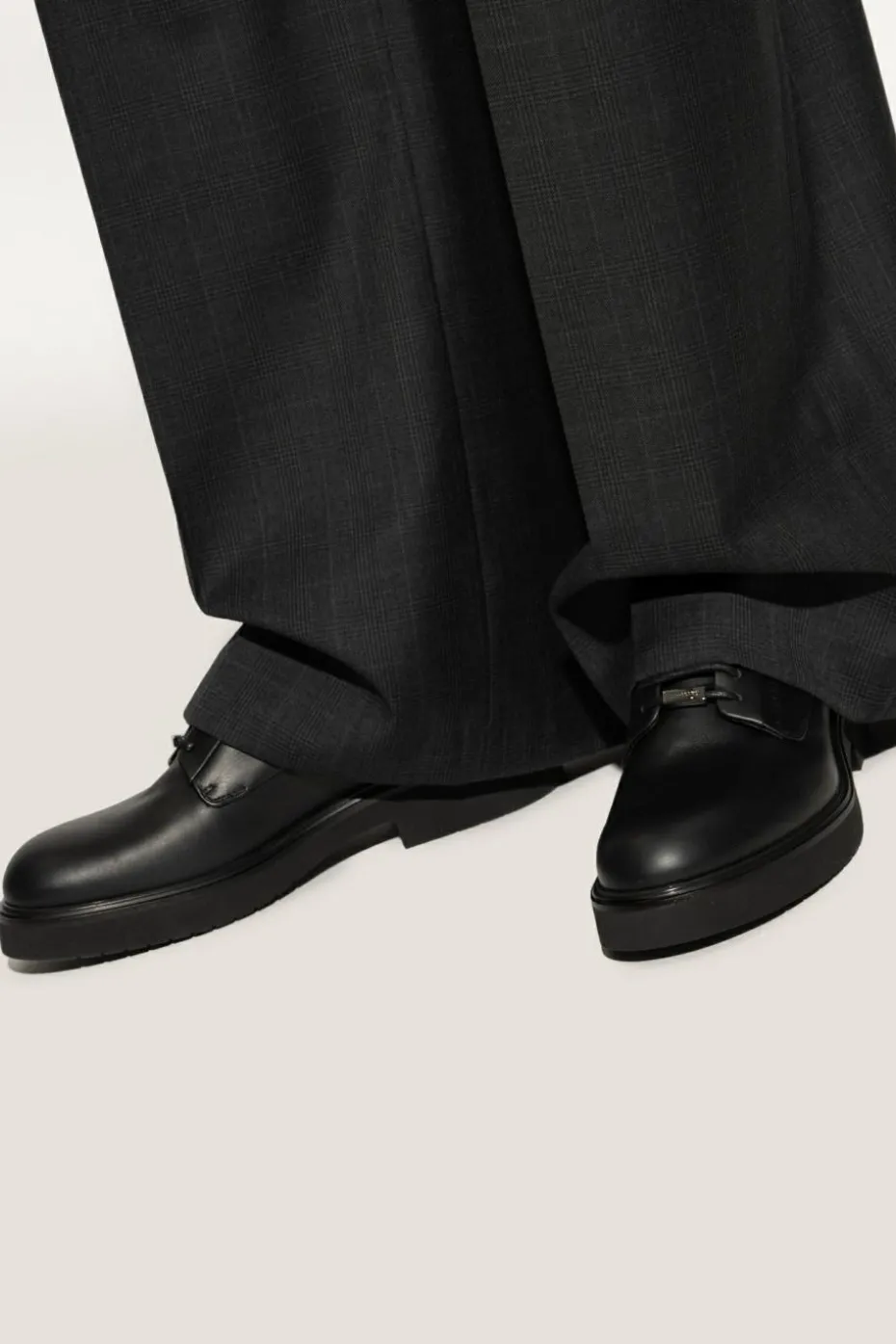 FERRAGAMO CZARNY Buty `Cervantes`