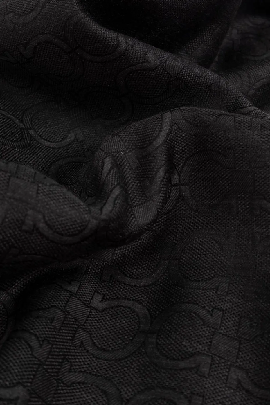 FERRAGAMO CZARNY Szal z monogramem