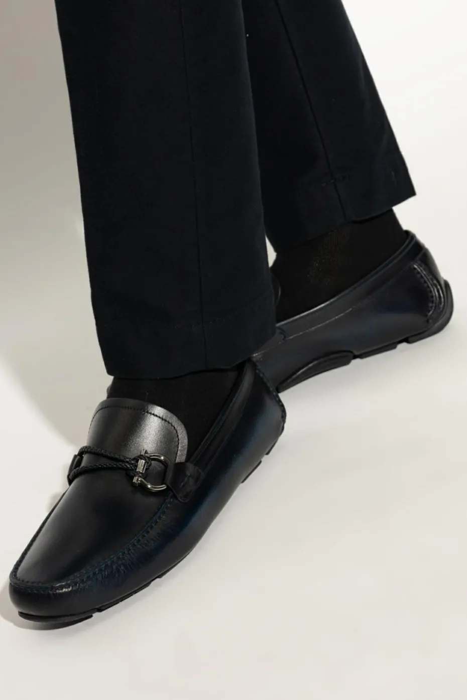 FERRAGAMO GRANATOWY Mokasyny `Front`