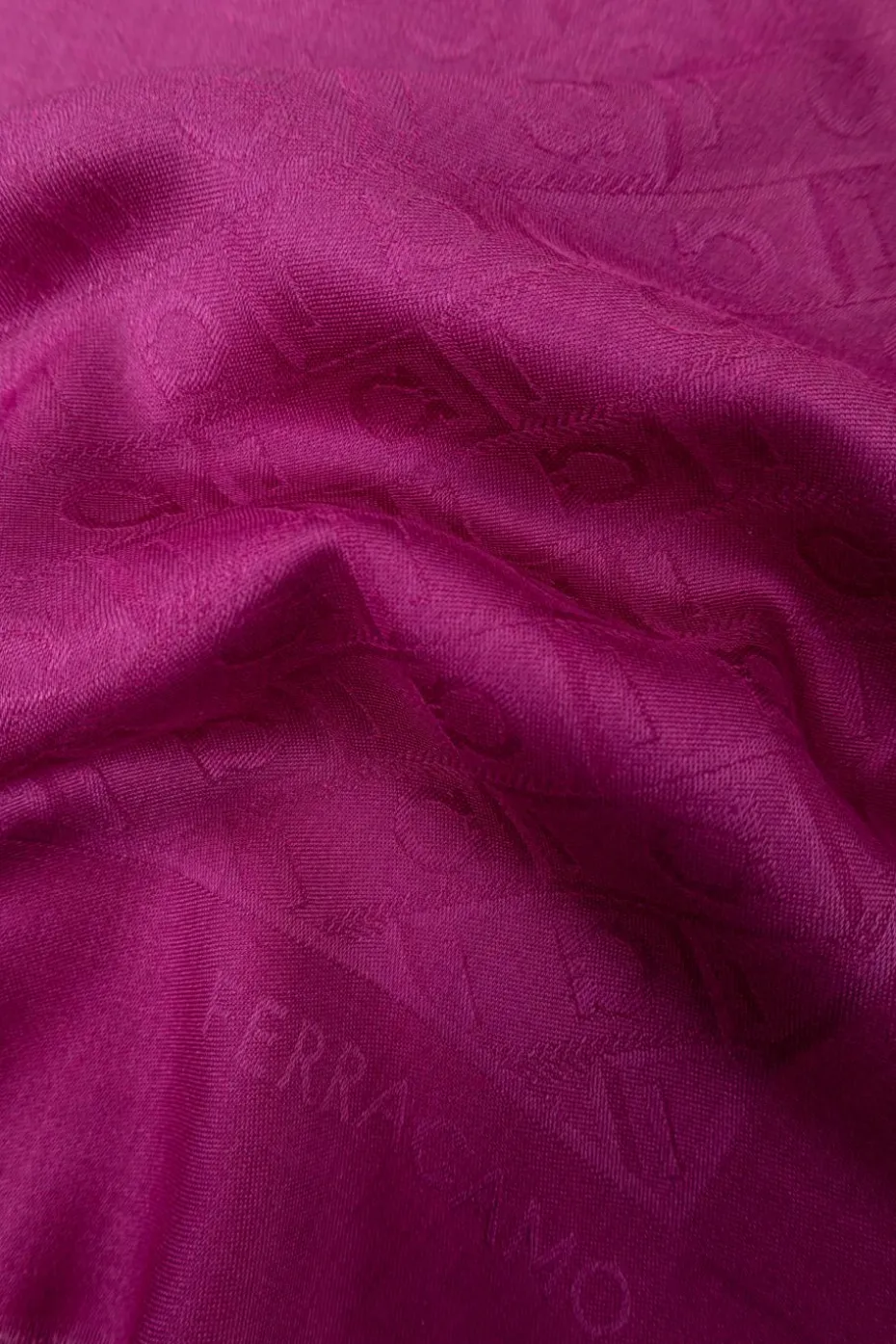 FERRAGAMO RÓŻOWY Chusta z monogramem