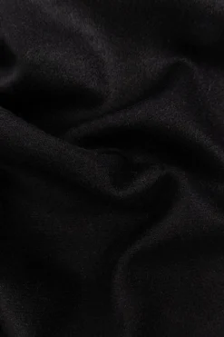 Giorgio Armani CZARNY Kaszmirowy szal z frędzlami