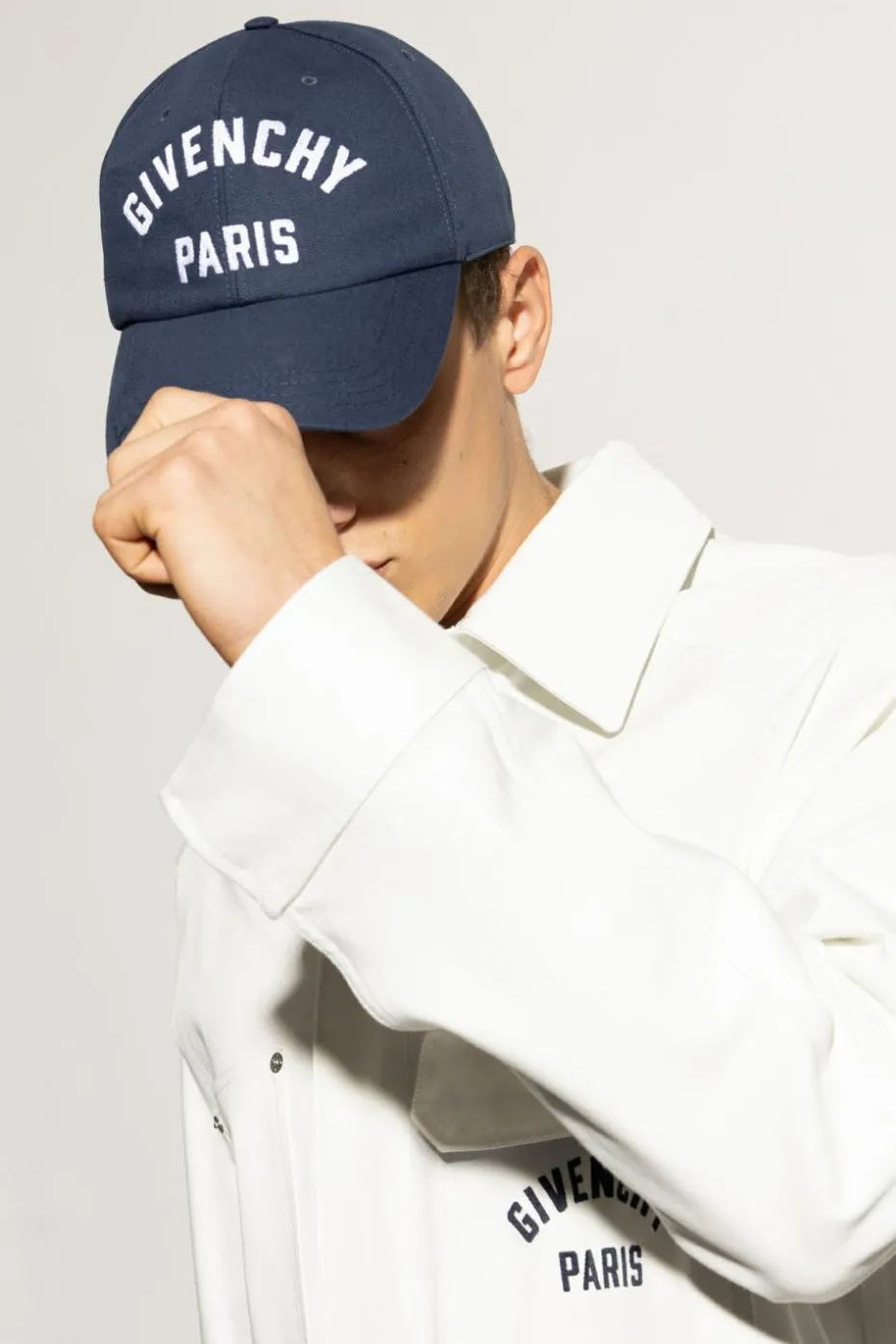 Givenchy GRANATOWY Czapka z daszkiem