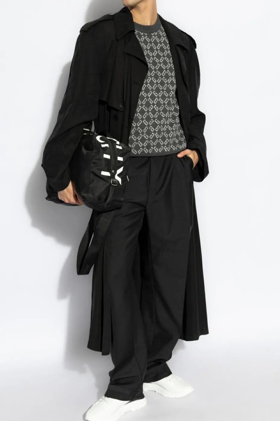 Givenchy SZARY Sweter z wyszytym wzorem