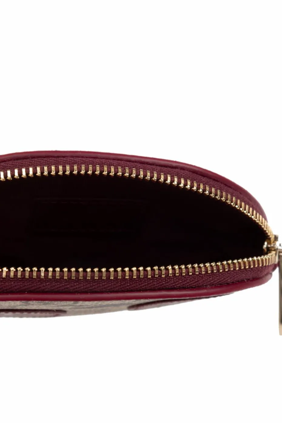Gucci beżowy Saszetka z monogramem z kolekcji `GG Emblem`