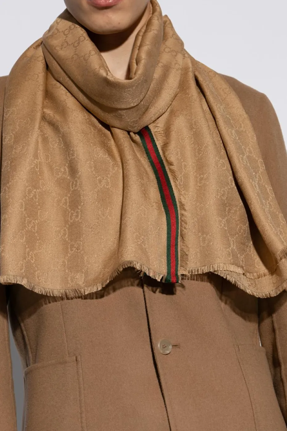 Gucci beżowy Szal z monogramem