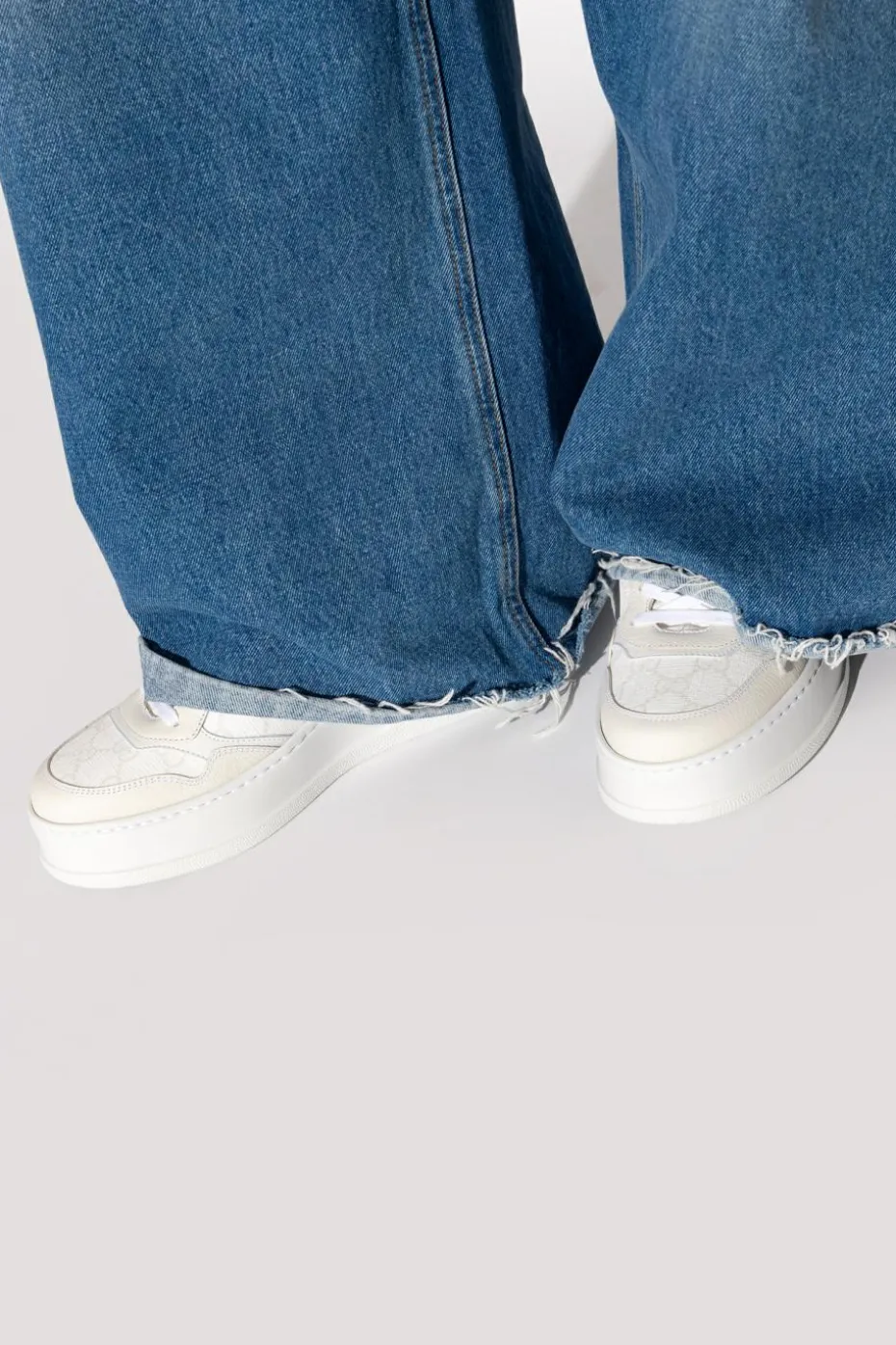 Gucci BIAŁY Buty sportowe z monogramem