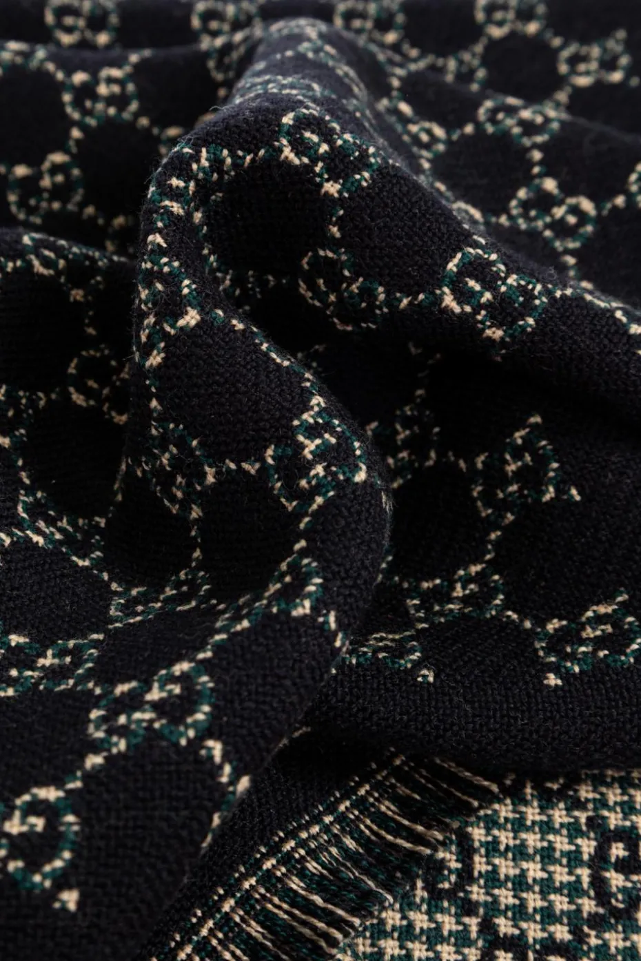 Gucci CZARNY Szal z monogramem