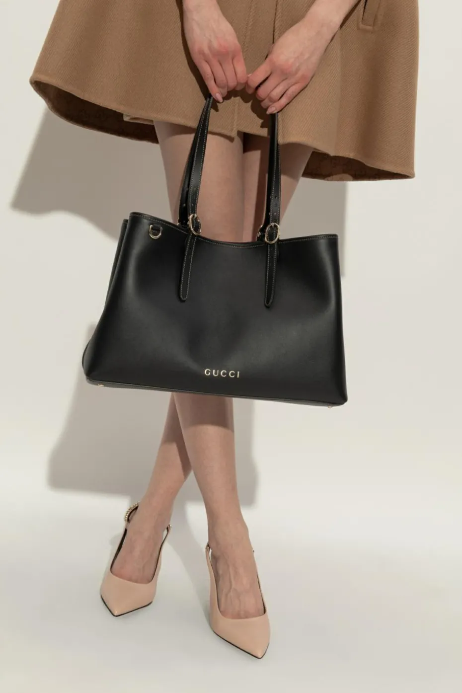 Gucci CZARNY Torba na ramię `GG Emblem Medium`