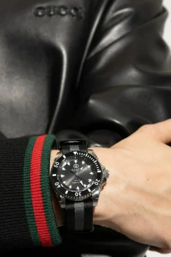 Gucci CZARNY Zegarek z logo