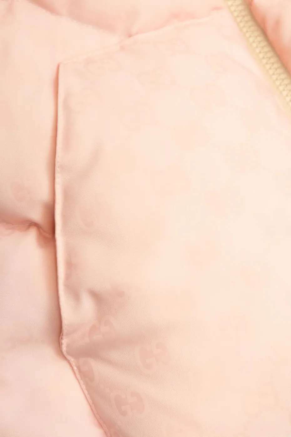 Gucci Kids RÓŻOWY Puchowa kurtka ze wzorem `GG`