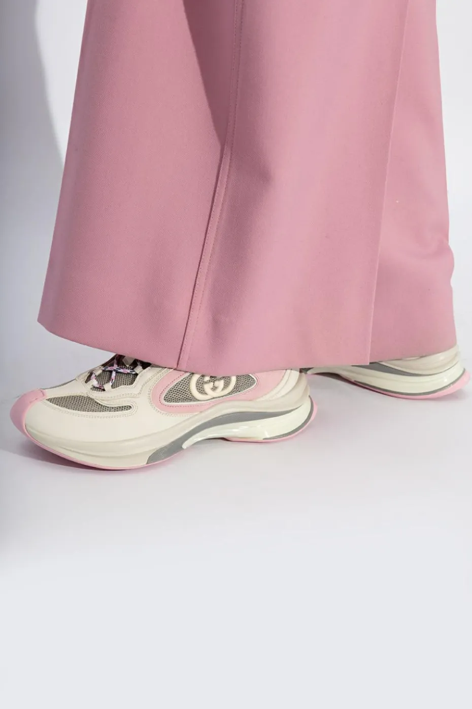 Gucci kremowy Buty sportowe ‘Gucci Run’