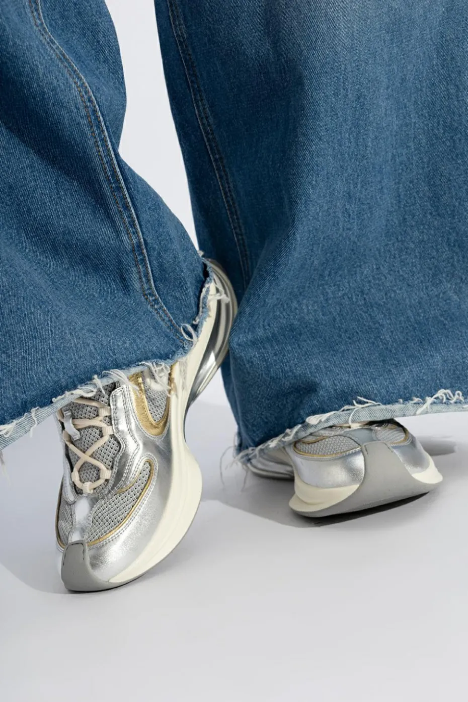 Gucci SREBRNY Buty sportowe ‘Gucci Run’