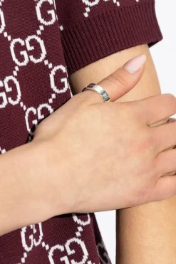 Gucci SREBRNY Srebrny pierścień z wygrawerowanym logo