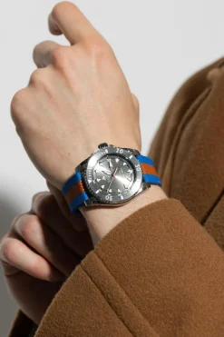 Gucci SREBRNY Zegarek ‘Gucci Dive’