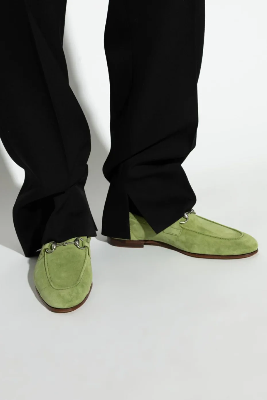 Gucci ZIELONY Zamszowe buty typu `loafers`