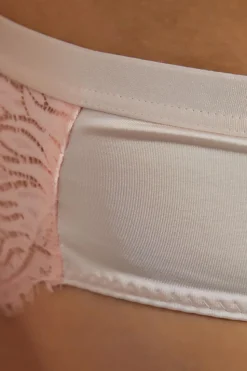 Hanro RÓŻOWY Figi z koronkowym tyłem